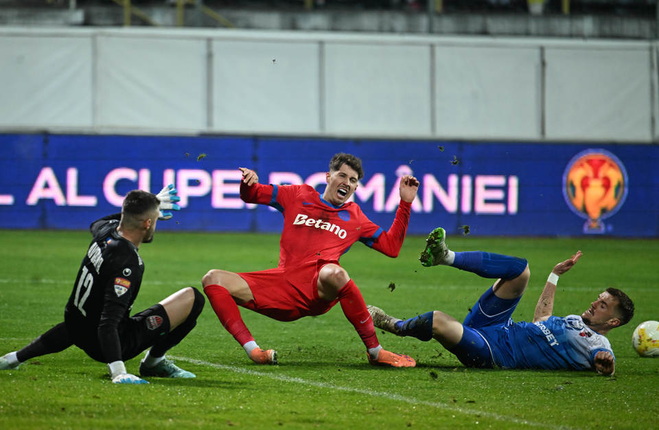 //i0.1616.ro/media/581/3142/38109/22219024/1/gloria-bistrita-fcsb-cupa-romaniei-betano-29-10-2025.jpg