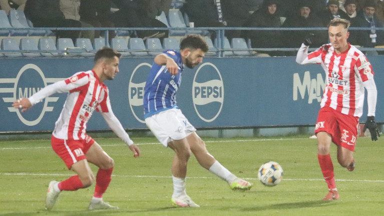 VIDEO | Farul - UTA 1-1. Dobrogenii, penalizaţi pentru că au cedat iniţiativa