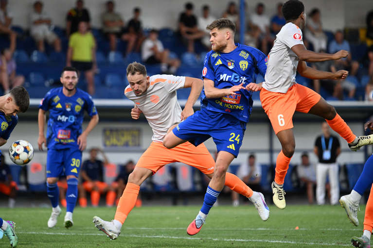 VIDEO | Metaloglobus – Unirea Slobozia, ora 14:30, în direct pe Prima Sport 1 şi PrimaPlay.ro! Trei puncte pentru încercarea de a supravieţui