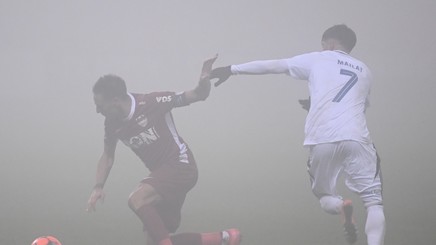 Ceaţa şi frigul cer măsuri radicale! „Asta e problema când joci în decembrie. Reducerea numărului de echipe n-ar fi o idee rea” | VIDEO EXCLUSIV