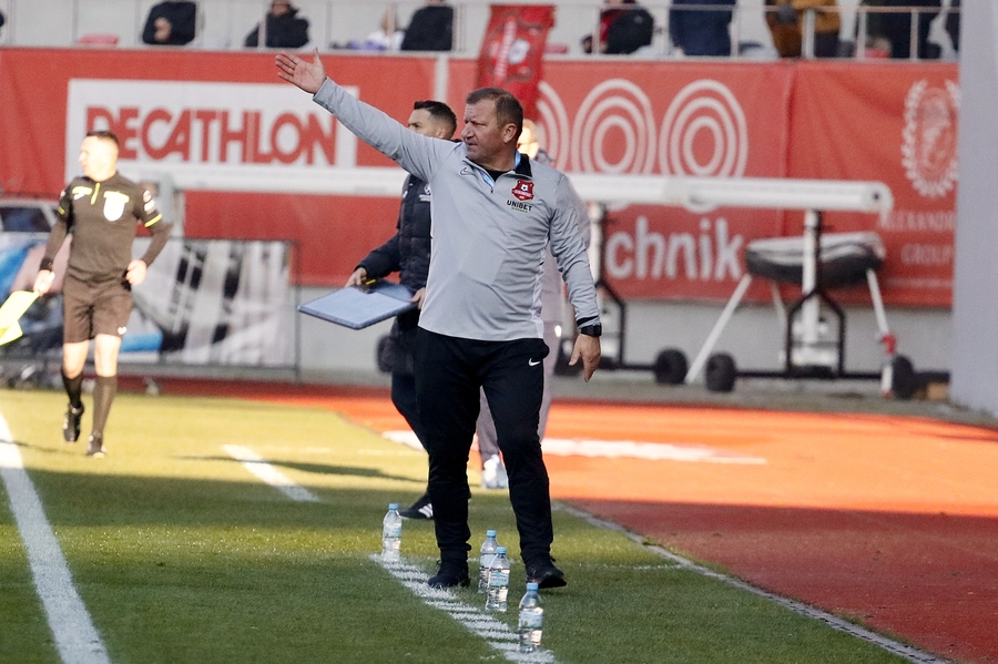 Hermannstadt, aproape de o mutare importantă! Un mijlocaş cu meciuri în naţionala Israelului este aşteptat la Sibiu