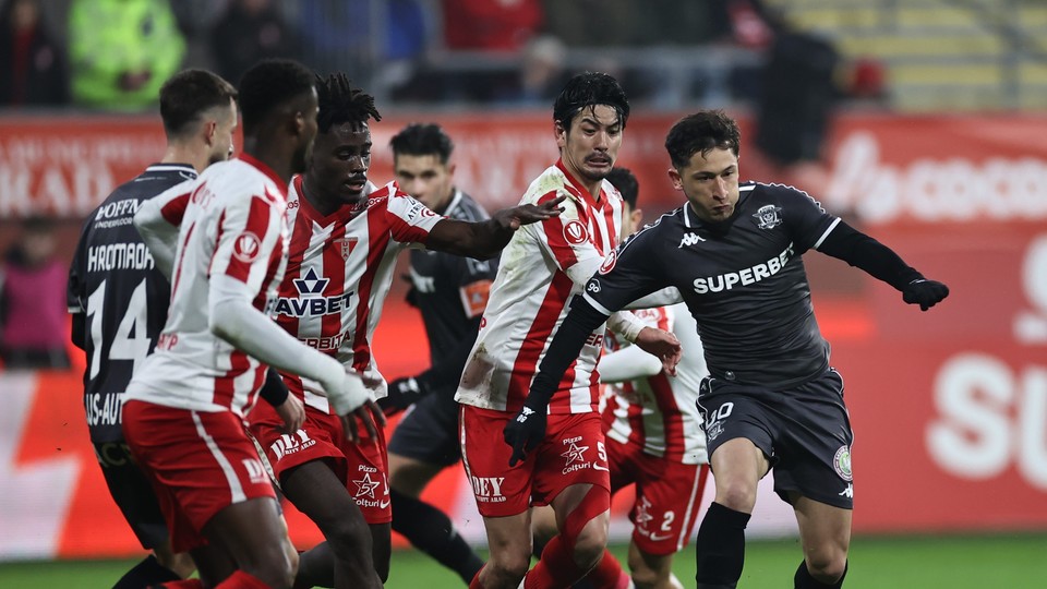//i0.1616.ro/media/581/3142/38109/22324310/1/uta-arad-fc-rapid-bucuresti-superliga-superbet-26-01-2026-1.jpg