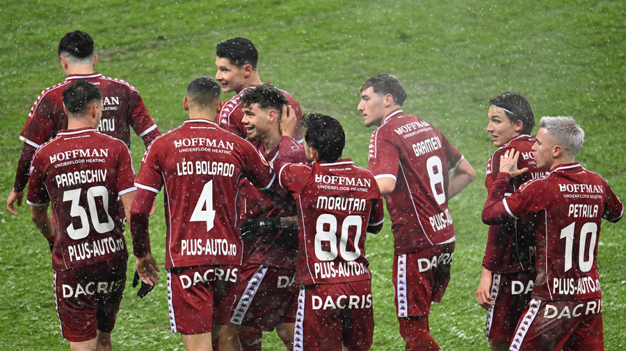 Victor Angelescu, bucuros după victoria Rapidului în derby-ul cu Dinamo: „Există karma şi sunt mândru de jucători”