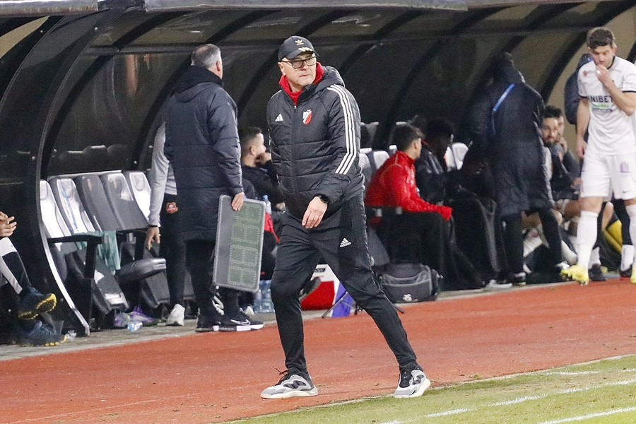 Valeriu Iftime, critici fără menajamente la adresa lui Leo Grozavu! Patronul lui FC Botoşani îl consideră pe antrenor principalul vinovat pentru situaţia echipei: „Mă doare foarte tare ratarea play-off-ului. Leo trebuie să răspundă”