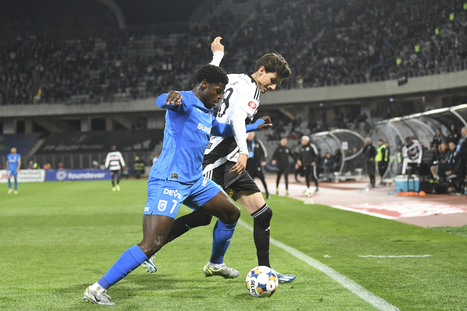 //i0.1616.ro/media/581/3142/38109/22409746/1/fc-universitatea-cluj-universitatea-craiova-superliga-superbet-play-off-13-04-2026-1.jpg