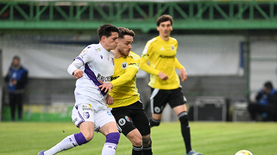 OFICIAL | Corvinul se pregăteşte de SuperLigă! Hunedorenii au transferat un jucător de la U Cluj