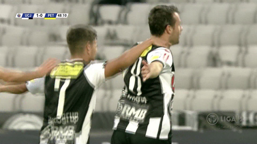 VIDEO | “U” CLUJ – PETROLUL 3-2 Cele două echipe sunt la 5 şi 4 puncte de lider