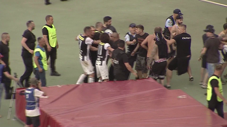 VIDEO | FANUL CARE A RĂNIT UN JANDARM LA ”U”-HERMANNSTADT A FOST ARESTAT