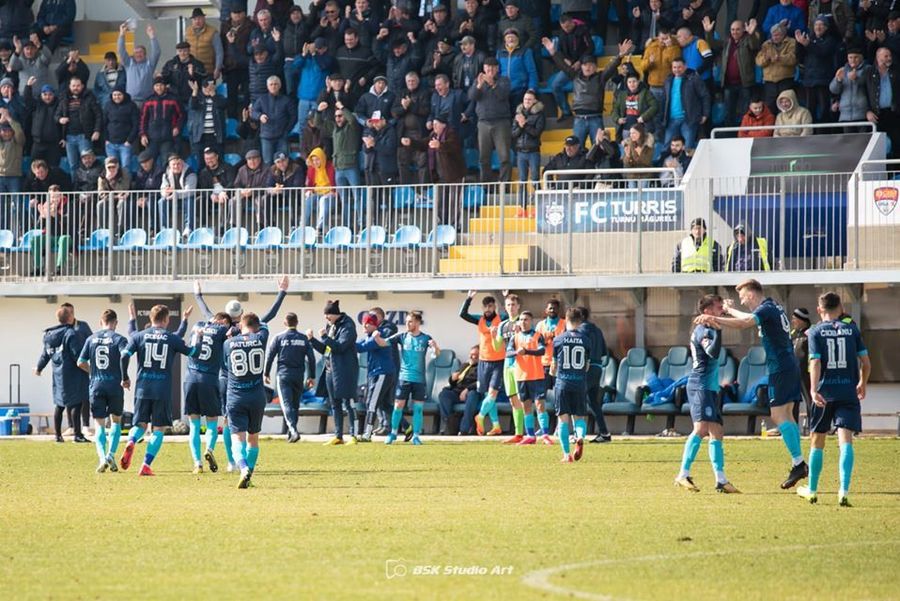 Rapid, blamată de toate echipele din play-off. Turris iese şi ea la atac: ”Sunt nemulţumit că au încălcat protocolul. Până la urmă nu ştiu dacă se mai respectă, ce se respectă...”