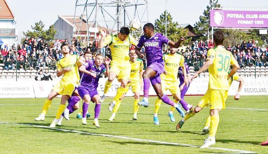 Niculescu on fire! CS Mioveni câştigă derby-ul Argeşului, în ultimele minute şi speră la promovare