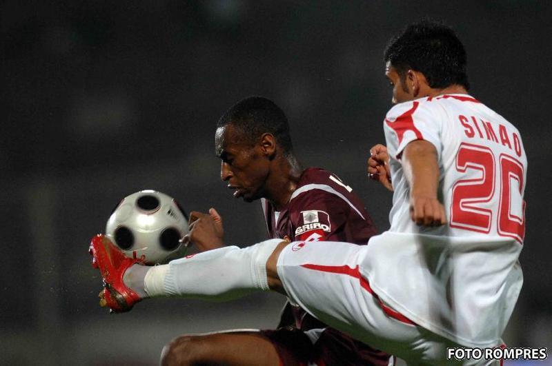 //i0.1616.ro/media/581/3142/38110/19434799/2/image-2008-05-2-2926501-41-aradenii-jucat-fotbal-rapid.jpg