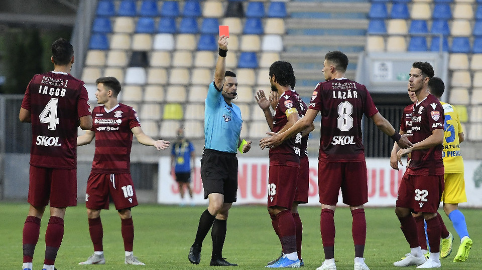 //i0.1616.ro/media/581/3142/38110/19439556/1/rapid-petrolul.jpg
