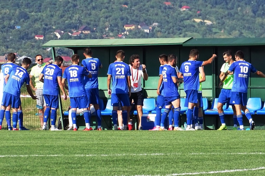 O echipă din Liga 2 îi roagă pe fani să aleagă un nou nume