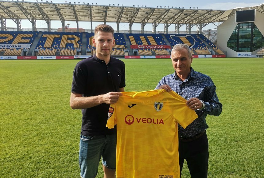 Petrolul şi-a luat portar din Republica Moldova; Nicolai Cebotari a fost prezentat oficial