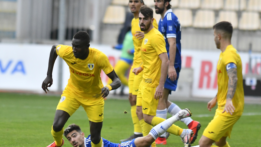 Măsuri fără precedent la Petrolul! Salariile jucătorilor au fost reduse, după eşecul cu Craiova