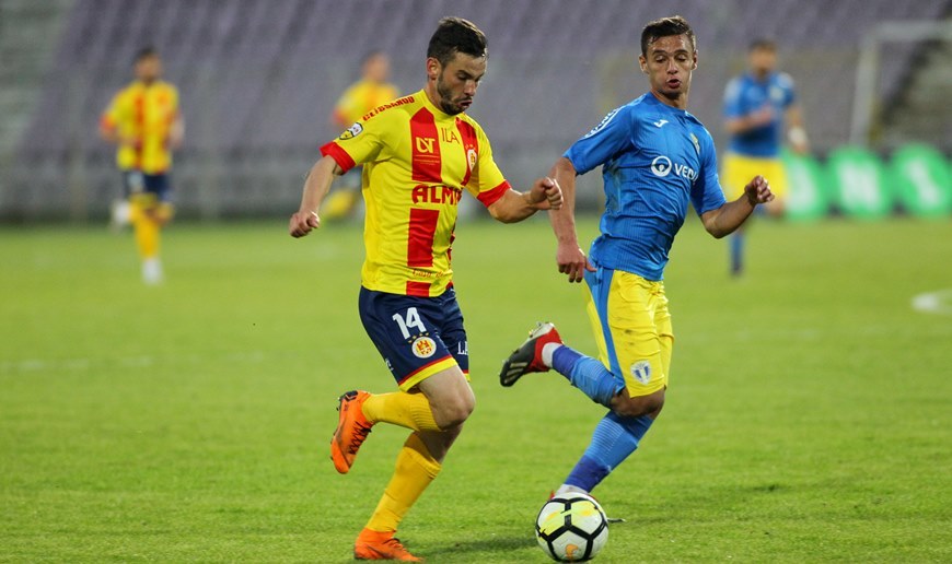 Petrolul - CSM Slatina, 1-1, în direct pe Look Sport. Oaspeţii restabilesc egalitatea prin Vlada