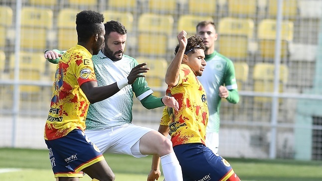 Liga 2 rămâne în zodia COVID-19: Ripensia - Farul a fost amânat!
