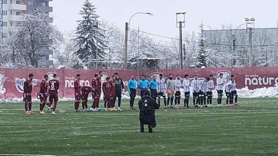 Rapid, victorie cu ”U” Cluj, într-un meci amical, amânat din cauza ninsorii