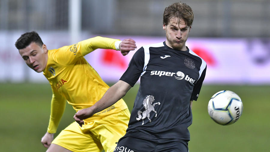 VIDEO | Petrolul s-a impus cu gol din offside în faţa Metaloglobusului. Reuşita lui Buhăescu menţine echipa lui Moldovan în lupta pentru play-off în Liga 2