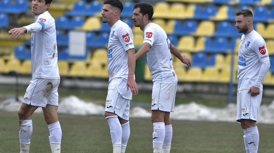 Victorii importante pentru Farul şi Viitorul Pandurii, în lupta pentru play-off-ul Ligii a 2-a