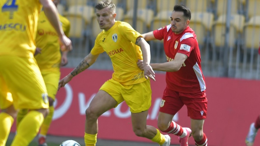 VIDEO | Petrolul Ploieşti – CS Mioveni 0-1. Blănaru a dat lovitura pe final de meci, din ofsaid! 'Lupii galbeni' au şanse minime de calificare în play-off