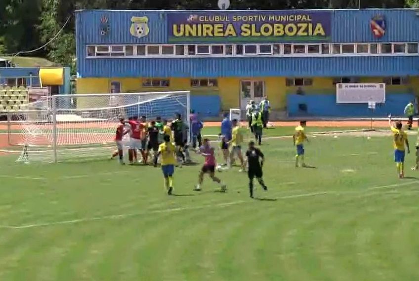 VIDEO | Dramatism total! Ultima retrogradată în Liga 3 a fost decisă în minutul 90+4, la primul meci cu spectatori în România după mai bine de un an!