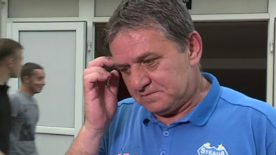 "Parcă e un alt sfârşit". Lăcătuş, emoţionat după ce Steaua i-a retras tricoul cu numărul 7