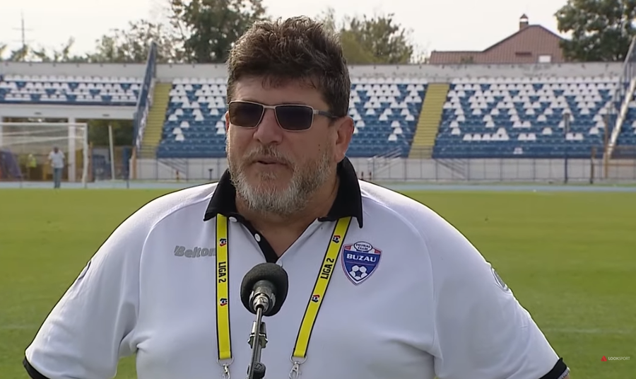 VIDEO | Tragi-comedie în Liga 2. Buzăul a jucat în tricourile Iaşiului. Reacţia lui Cristi Pustai la gestul plin de fair-play al adversarilor