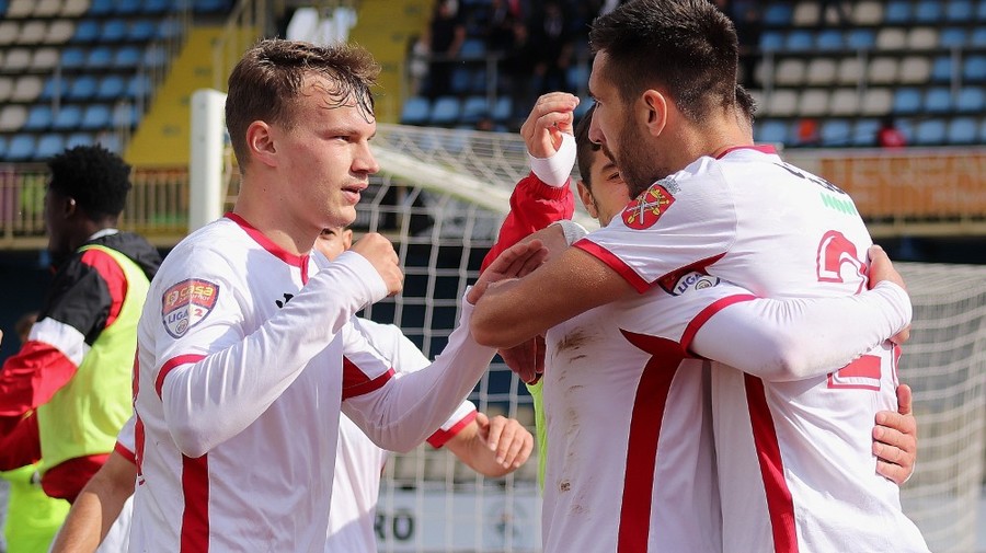 VIDEO ǀ FC Braşov - Hermannstadt 1-2. Oaspeţii marchează la ultima fază şi urcă pe locul secund în campionat
