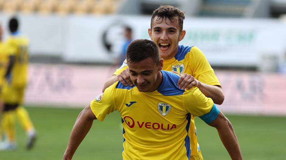 //i0.1616.ro/media/581/3142/38110/20469695/1/petrolul-ploiesti-dunarea-calarasi-liga-2-casa-pariurilor-6-11-2021-1.jpg