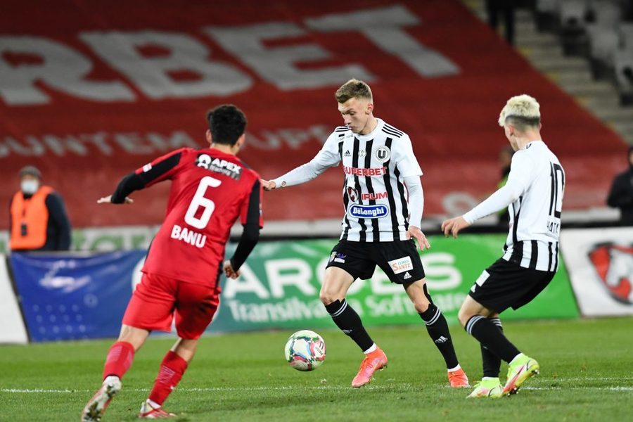 VIDEO | FC Hermannstadt - ”U” Cluj 0-0. Ocaziile importante au venit pe final, iar bătălia pentru promovare rămâne strânsă
