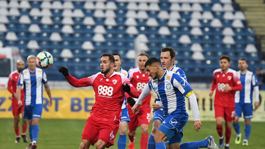 VIDEO ǀ Dinamo a pierdut cu Poli Iaşi, scor 1-3, după ce a condus. Moldovenii urcă pe locul 1 în play-off-ul Ligii 2 