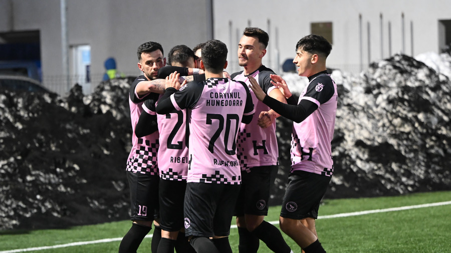 VIDEO | CSM Reşiţa - Corvinul, 1-3! Liderul din Liga 2 le condamă pe gazde la play-out