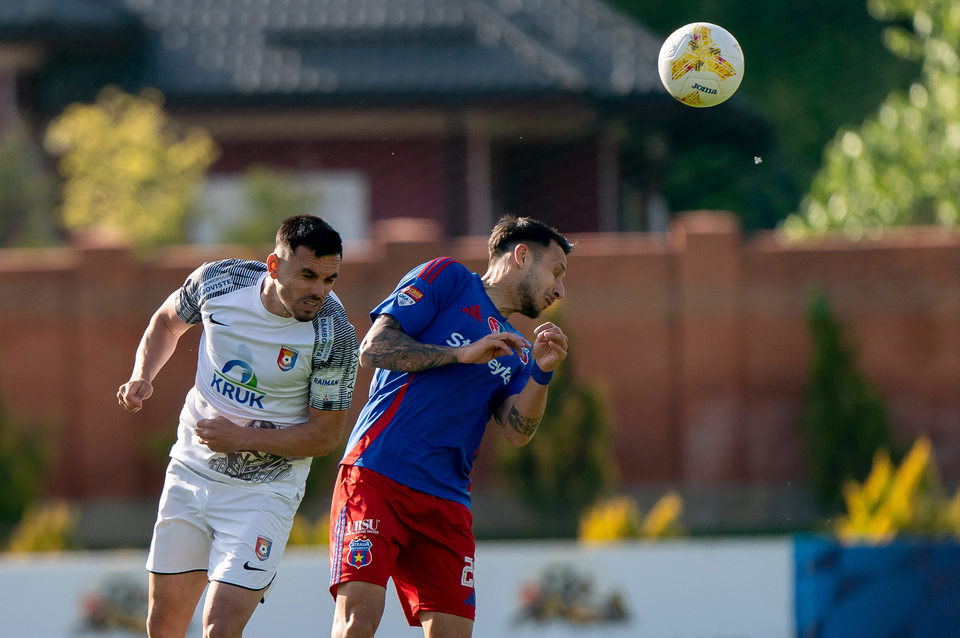 //i0.1616.ro/media/581/3142/38110/22426106/2/afc-chindia-targoviste-steaua-bucuresti-liga-2-casa-pariurilor-play-off-01-05-2026.jpg