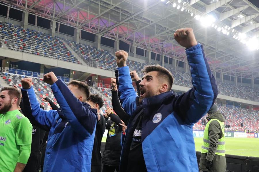 VIDEO ǀ Progresul Pecica - Corvinul Hunedoara 0-6. Hunedorenii fac recital cu formaţia din Liga 3 şi câştigă grupa
