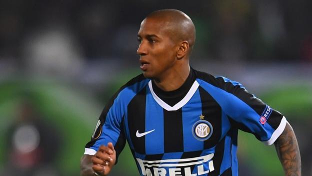 Jucătorii lui Inter au ieşit din izolare! Ce fotbalişti au plecat deja din Italia