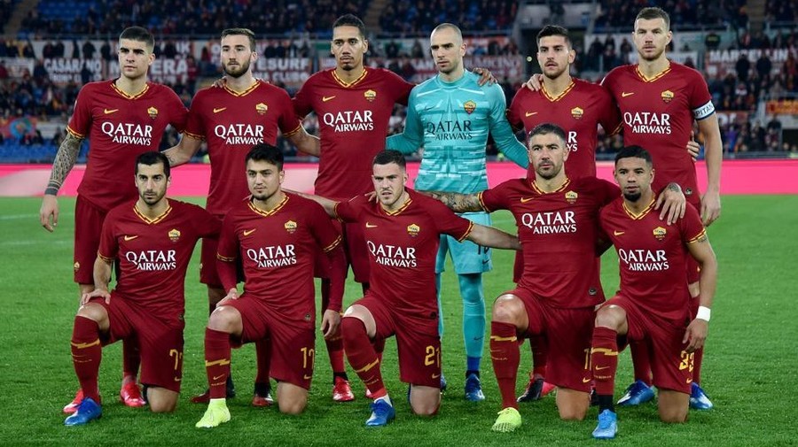 AS Roma o învinge pe Parma la scor de neprezentare şi o depăşeşte pe Juventus în clasament. Gol de generic marcat de Mkhitaryan. VIDEO