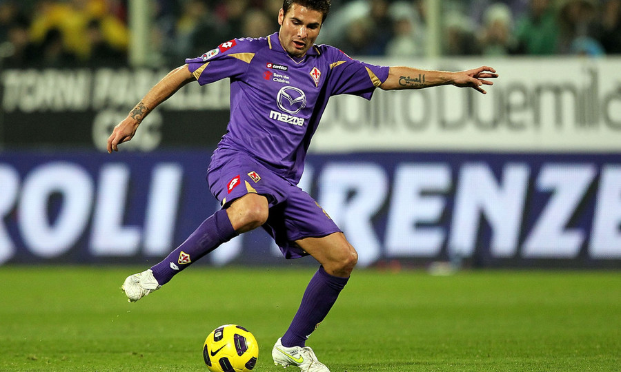 Adrian Mutu, desemnat cel mai bun fotbalist al Fiorentinei în ultimii 20 de ani. Mesajul 'Briliantului' pentru fani