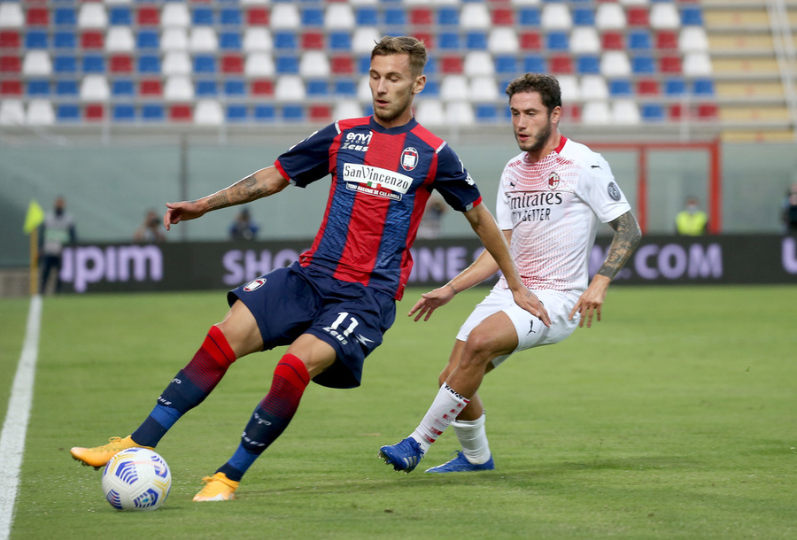 VIDEO | Drăguş a fost rezervă în eşecul lui Crotone la Fiorentina
