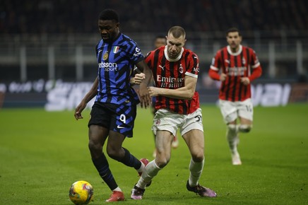 VIDEO | AC Milan – Inter Milano 1-1. S-a egalat la ultima fază din ”Derby della Madonnina”