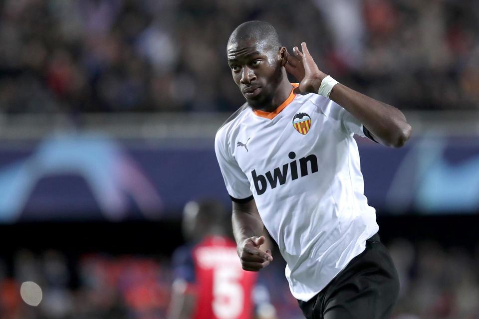 //i0.1616.ro/media/581/3142/38113/19571938/2/kondogbia1004.jpg