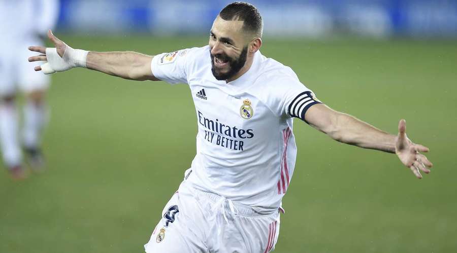 VIDEO | Alaves - Real Madrid 1-4. Galacticii fac show şi se apropie de liderul Atletico