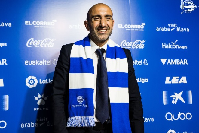 Abelardo a fost demis de la conducerea tehnică a echipei Alaves. În locul său vine un fost antrenor de la Villarreal