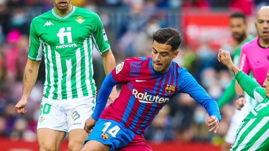VIDEO | Barcelona - Betis Sevilla 0-1. Primul eşec în era Xavi. Catalanii au pierdut un jucător în prima repriză