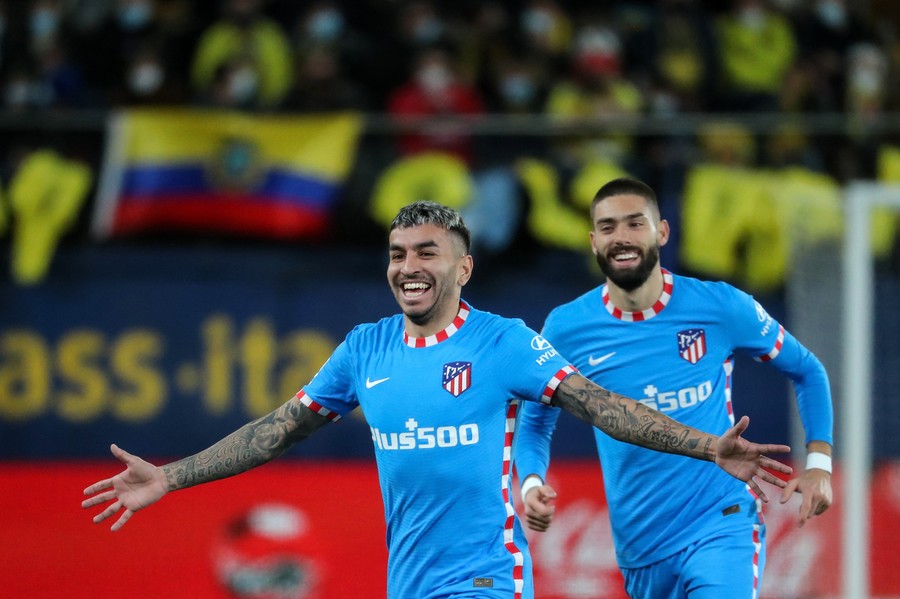 VIDEO | Golul începutului de an! Angel Correa a marcat de la jumătatea terenului în Villarreal - Atletico