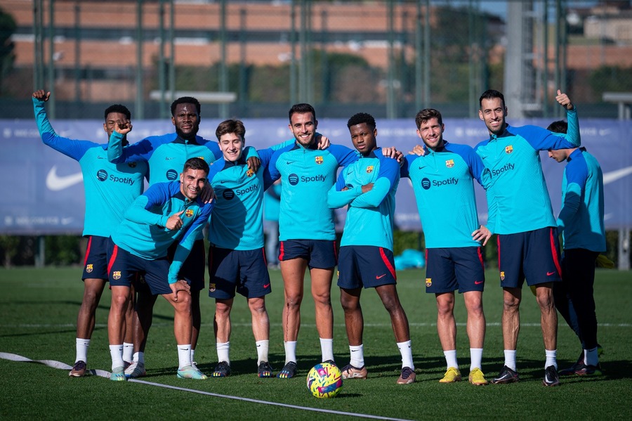 Barcelona, în pericol să piardă 7 fotbalişti! Situaţie complicată pentru catalani 