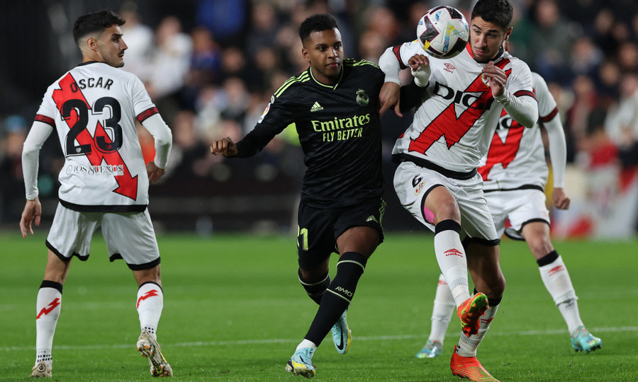 VIDEO | Real Madrid - Rayo Vallecano 2-1. ”Galacticii” se impun pe final şi urcă pe locul 2 în La Liga. Fanii l-au elogiat pe Vinicius