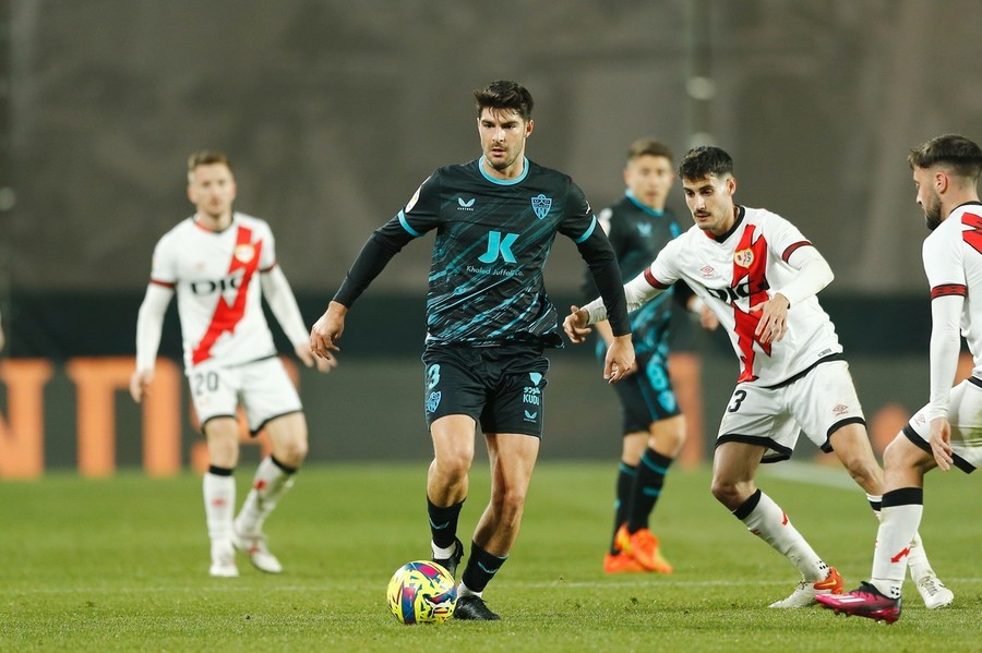 VIDEO | Rayo Vallecano a deschis campionatul Spaniei cu o victorie în deplasare, cu Almeria