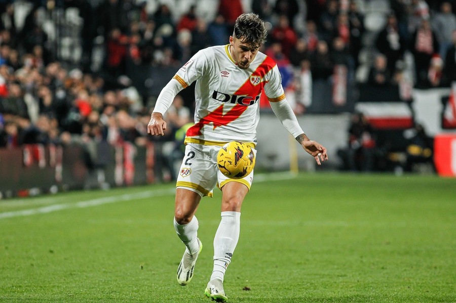 VIDEO | Andrei Raţiu s-a accidentat, în meciul pierdut de Rayo Vallecano cu Valencia