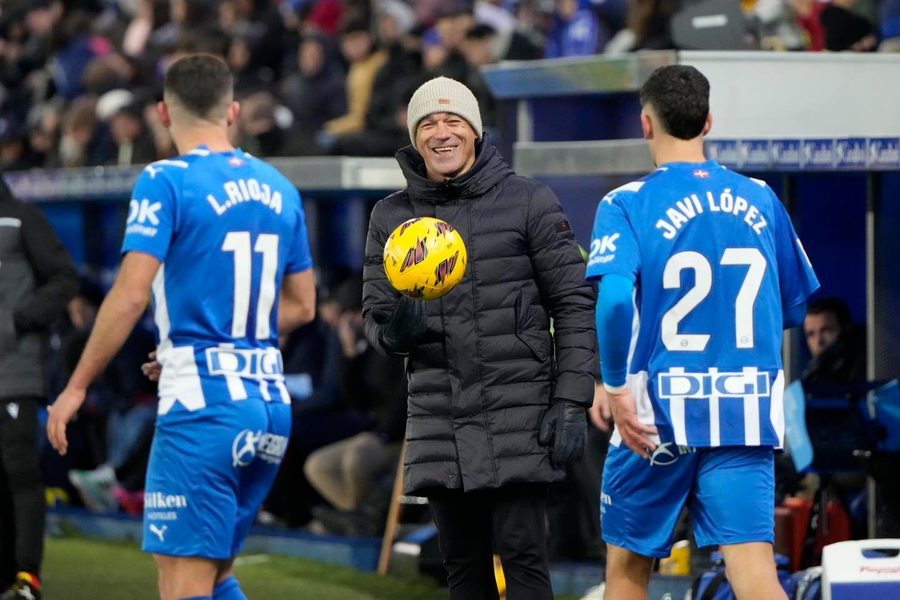 VIDEO | Alaves - Cadiz 1-0. Ianis Hagi, lăsat din nou pe banca bascilor